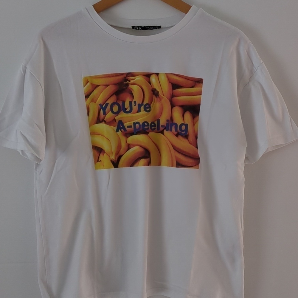 Zara graphic bananas tee